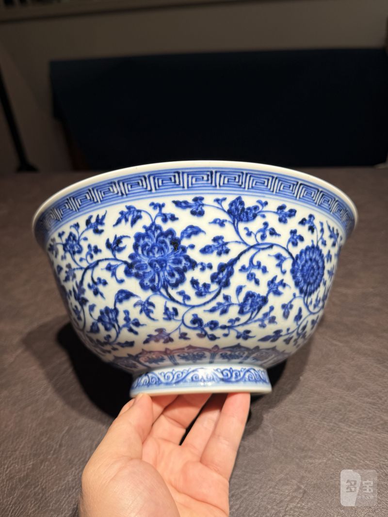 清雍正 青花缠枝莲纹大碗 - 图8